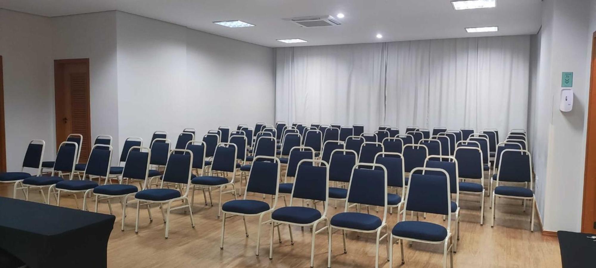 Bristol Centro Civico Curitiba Hotel Bagian luar foto