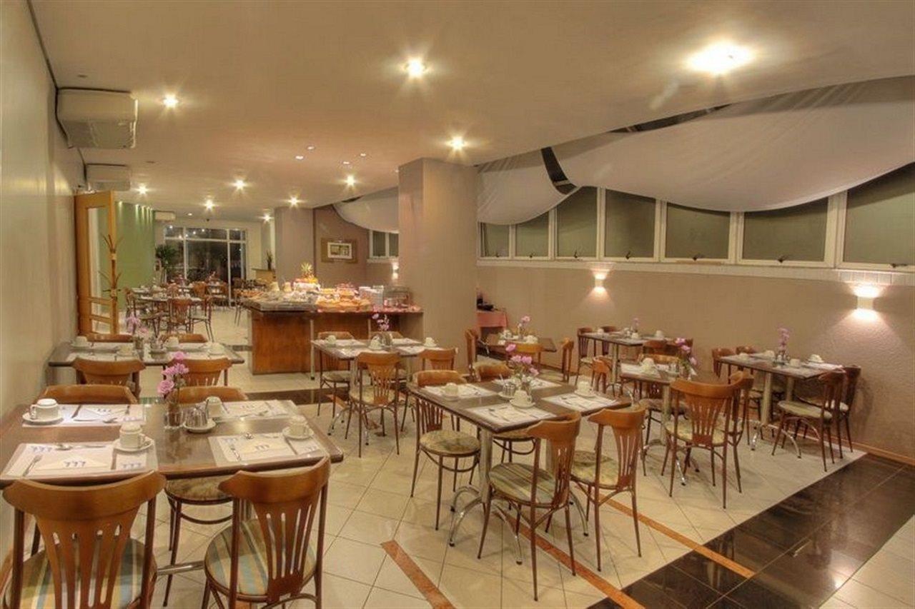 Bristol Centro Civico Curitiba Hotel Bagian luar foto